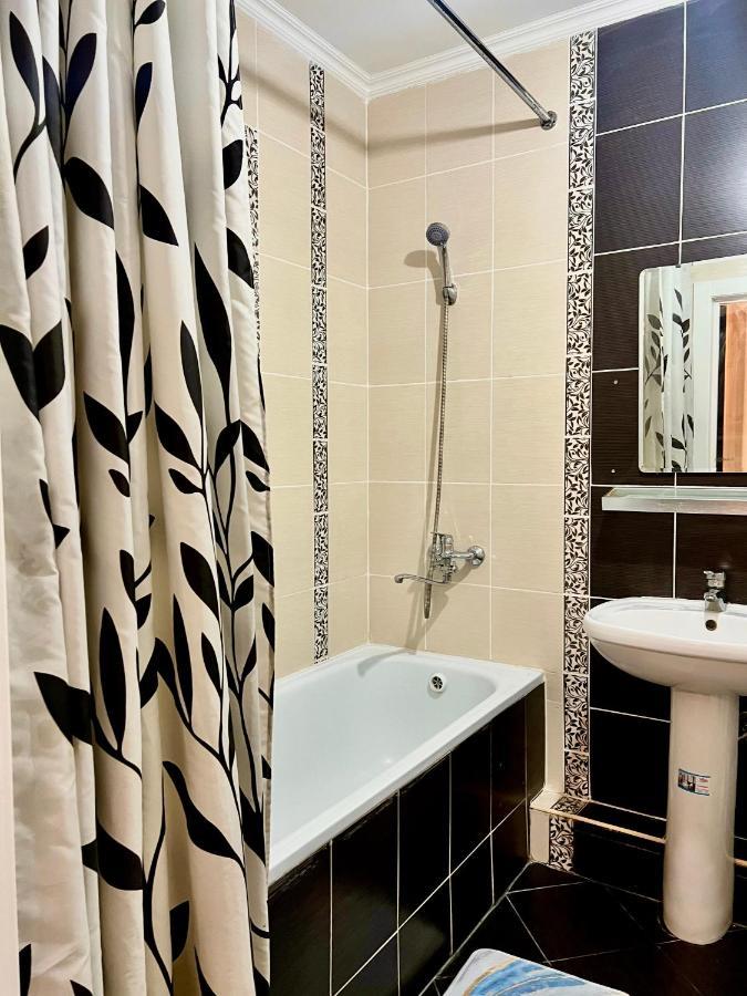 Hyat Apartment Бішкек Екстер'єр фото