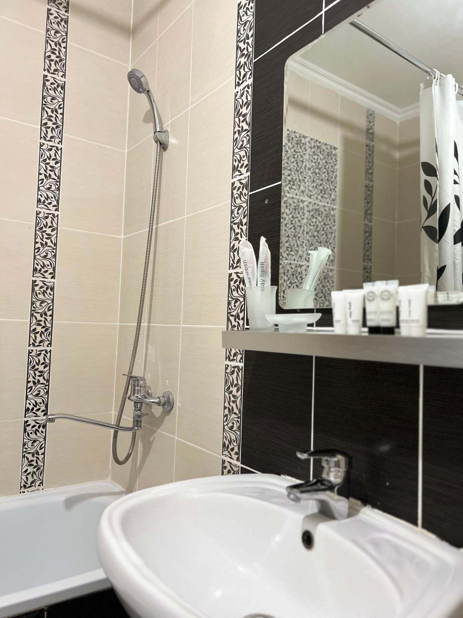 Hyat Apartment Бішкек Екстер'єр фото